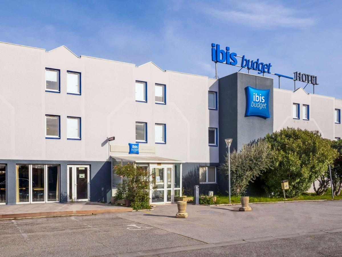 Ibis Budget Arles Sud Fourchon Esterno foto