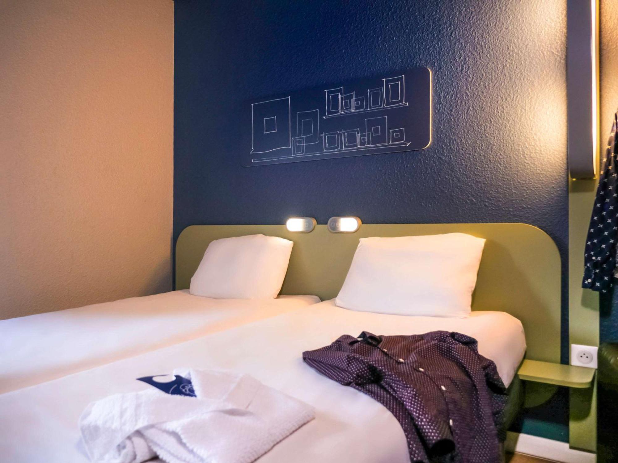 Ibis Budget Arles Sud Fourchon Esterno foto