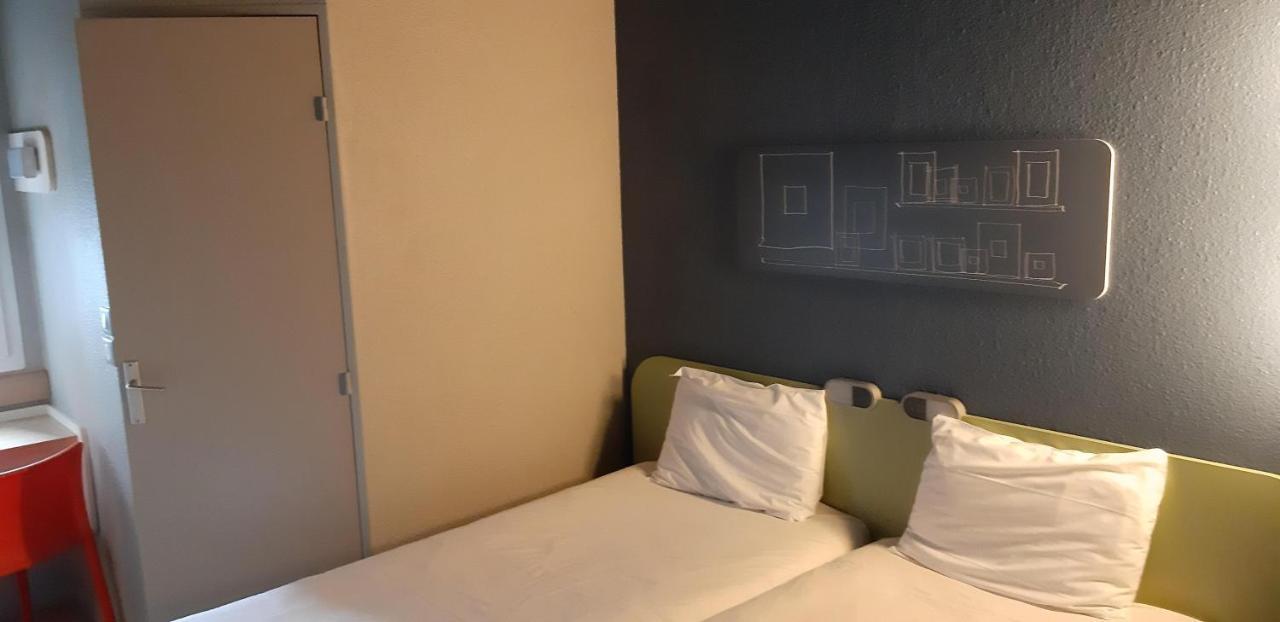 Ibis Budget Arles Sud Fourchon Esterno foto